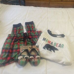 Dearfoams Festive Red and Green Pajama Set